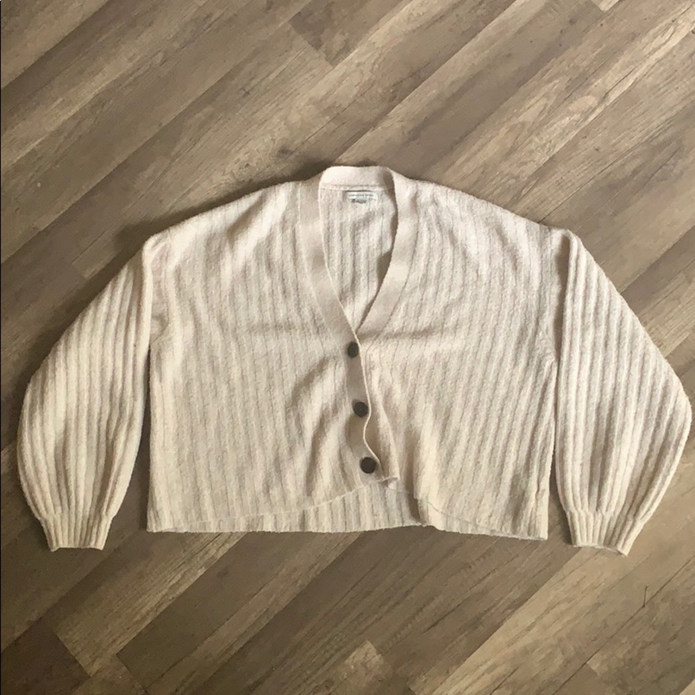 Crop top sweater